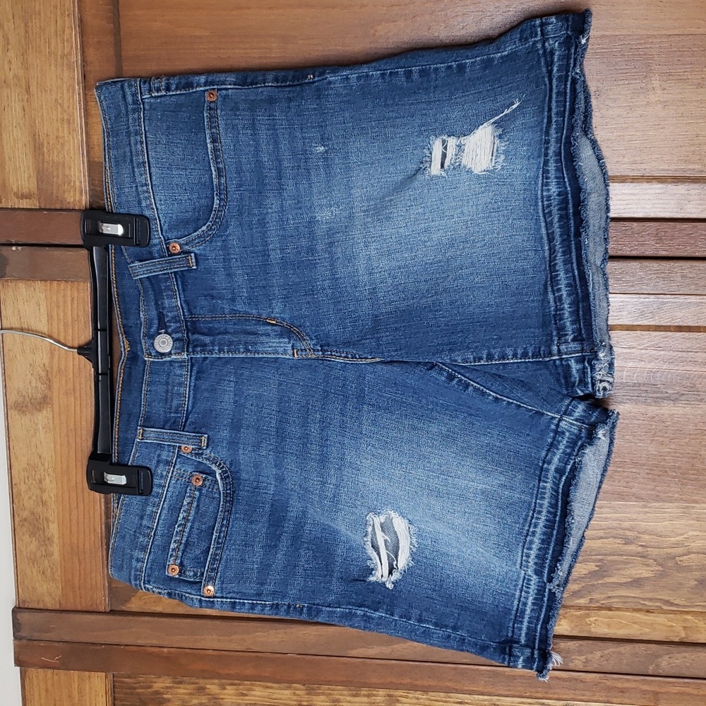 Levi's Distressed Stretch Denim Shorts Sz 31